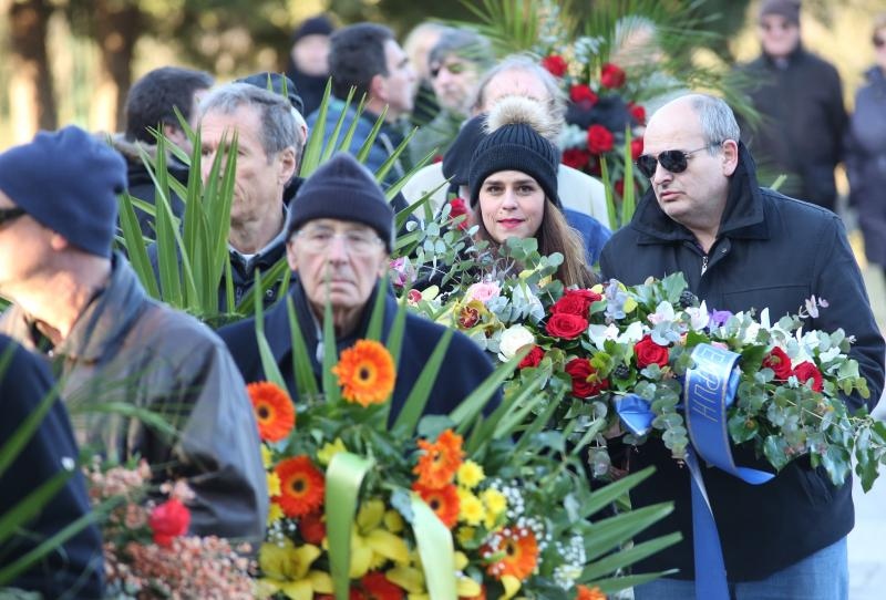 Posljednji ispraćaj velikog hrvatskog književnika Ive Brešana na šibenskom groblju Kvanj