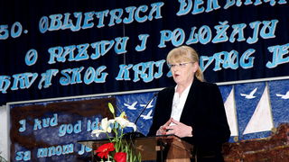 OŠ Smiljevac: Obilježena 50. godina Deklaracije o nazivu i položaju hrvatskoga jezika OŠ Smiljevac: Obilježena 50. godina Deklaracije o nazivu i položaju hrvatskoga jezika