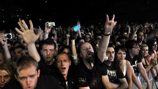 Zagreb, 081111.
Arena, koncert njemacke metal rock grupe Rammstein iz Berlina.
Na slici: publika.
Foto: Bruno Konjevic / CROPIX Zagreb, 081111.
Arena, koncert njemacke metal rock grupe Rammstein iz Berlina.
Na slici: publika.
Foto: Bruno Konjevic / CROPIX