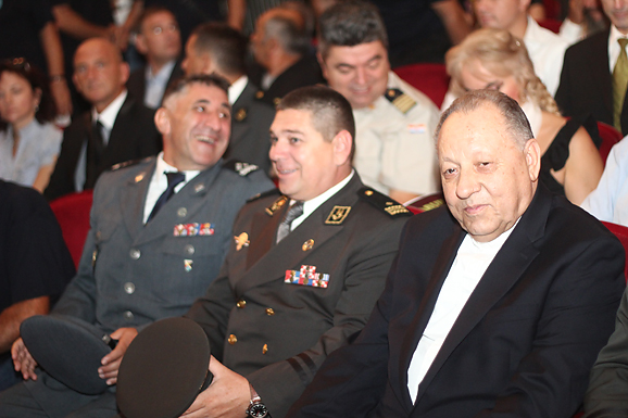 Obiljezavanje 20-te godisnjice Otockog bataljuna(foto:Saša Čuka) Obiljezavanje 20-te godisnjice Otockog bataljuna(foto:Saša Čuka)