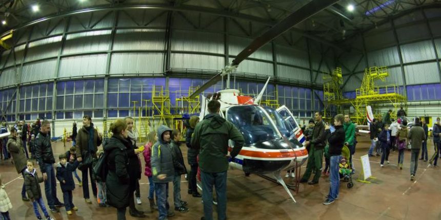 Noć otvorenih vrata u zrakoplovnoj bazi Zemunik, Foto: Dino Stanin/PIXSELL Noć otvorenih vrata u zrakoplovnoj bazi Zemunik, Foto: Dino Stanin/PIXSELL