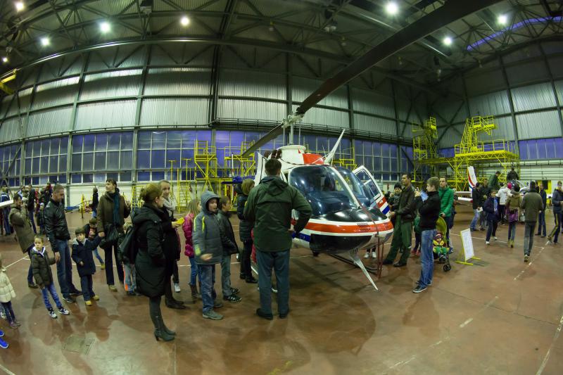 Noć otvorenih vrata u zrakoplovnoj bazi Zemunik, Foto: Dino Stanin/PIXSELL Noć otvorenih vrata u zrakoplovnoj bazi Zemunik, Foto: Dino Stanin/PIXSELL