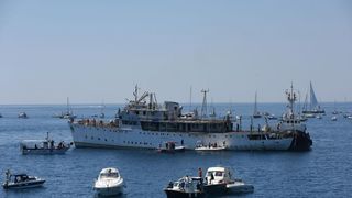 Premantura: Admiralski brod Vis potopljen kako bi postao ronilačka atrakcija. Photo: Duško Marušić/PIXSELL