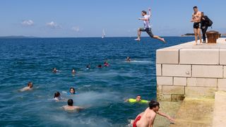 Zadarski maturanti obilježili kraj škole na rivi