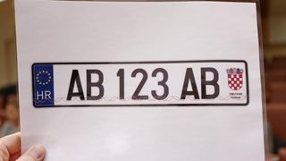 U Ravnateljstvu policije predstavljeni su prijedlozi novih registracijskih tablica za vozila. Ujedno je predstavljeno i vozilo mobilnog ureda za upravne poslove. Photo: Davor Puklavec/PIXSELL U Ravnateljstvu policije predstavljeni su prijedlozi novih registracijskih tablica za vozila. Ujedno je predstavljeno i vozilo mobilnog ureda za upravne poslove. Photo: Davor Puklavec/PIXSELL