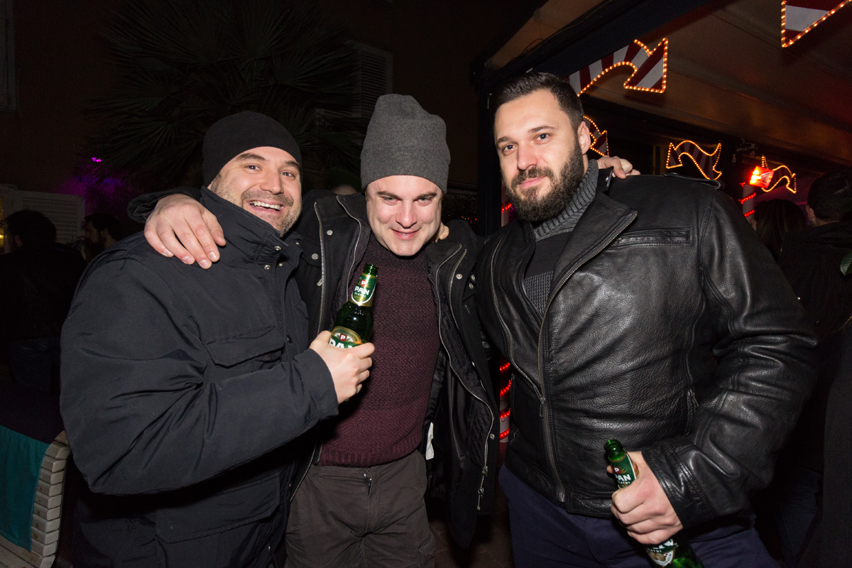 Doček 2017: Najluđa noć na zadarskom Poluotoku privukla više tisuća Zadrana i gostiju Doček 2017: Najluđa noć na zadarskom Poluotoku privukla više tisuća Zadrana i gostiju