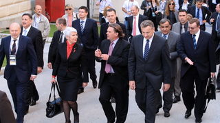 Rovinj, 220410.
Danas je u Rovinju otvorena Windays business konferencija, u organizaciji Microsoft Hrvatska i Jutarnjeg lista. Na otvorenje je dosla premijerka Jadranka Kosor.
Na fotografiji: Jadranka Kosor, Ivan Jakovcic, Djuro Popijac, Ninoslav Pavic.