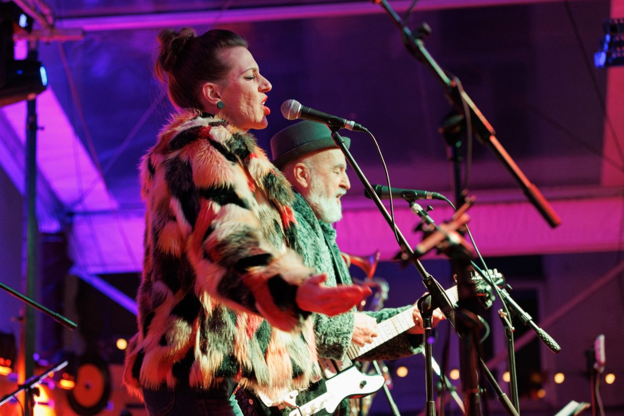 Gustafi @ Božićni gramofon