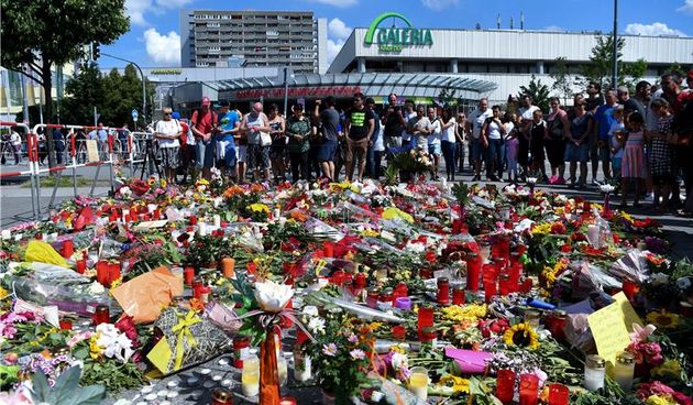 Munchen, cvijeće, spomen na žrtve