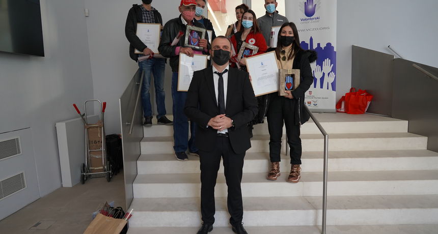 Volonterski centar Zadar dodijelio priznanja “Volonterska ruka”
