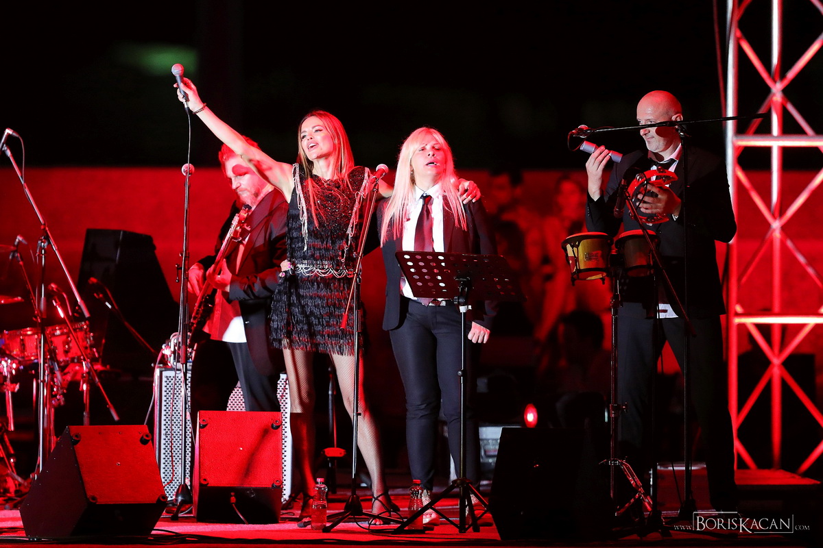 Severina oduševila nastupom na bazenu Ilirije u Biogradu na Moru