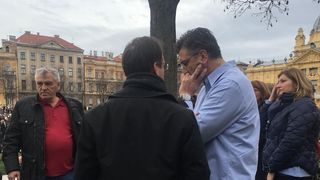 Prosvjed #spasime: Tomislavov trg u Zagrebu pun ljudi, došao i Plenković Prosvjed #spasime: Tomislavov trg u Zagrebu pun ljudi, došao i Plenković