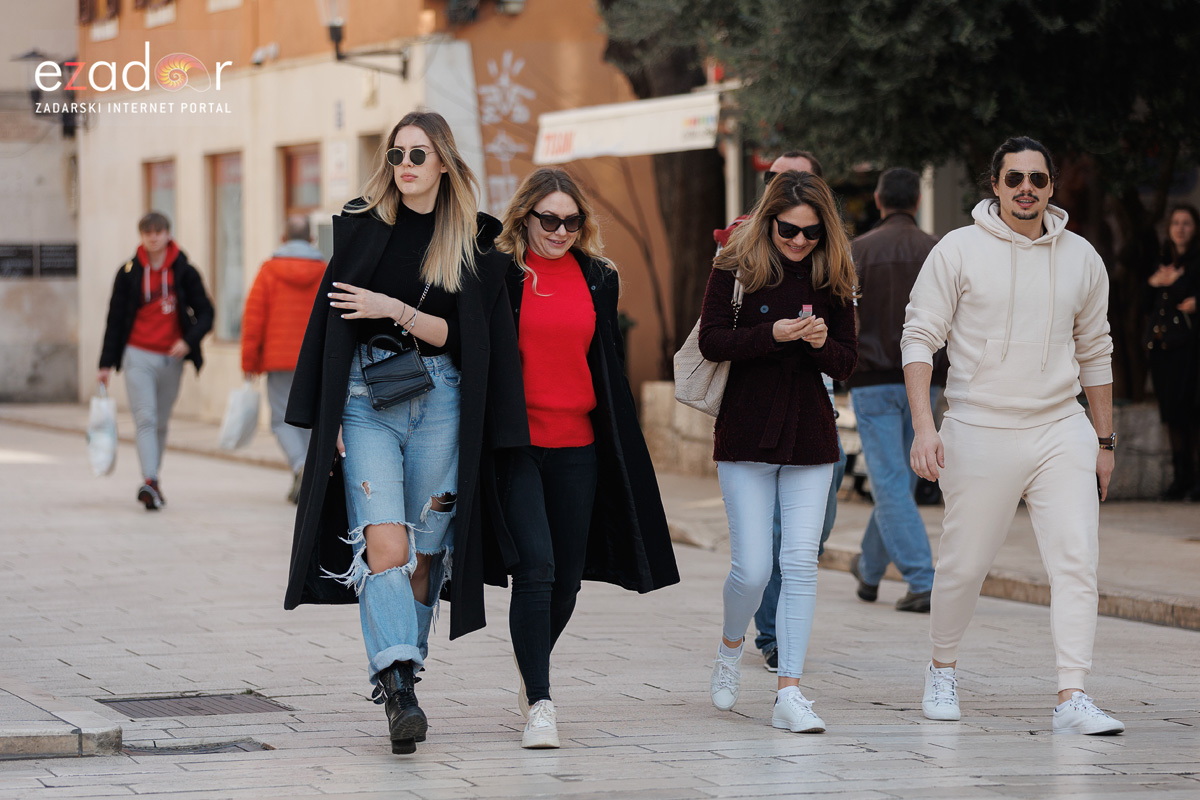 Đir po gradu, subotnja špica 18. veljače 2023. Đir po gradu, subotnja špica 18. veljače 2023.