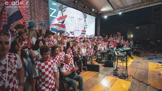 Zadar priredio čudesan doček svojim Vatrenim herojima (1)