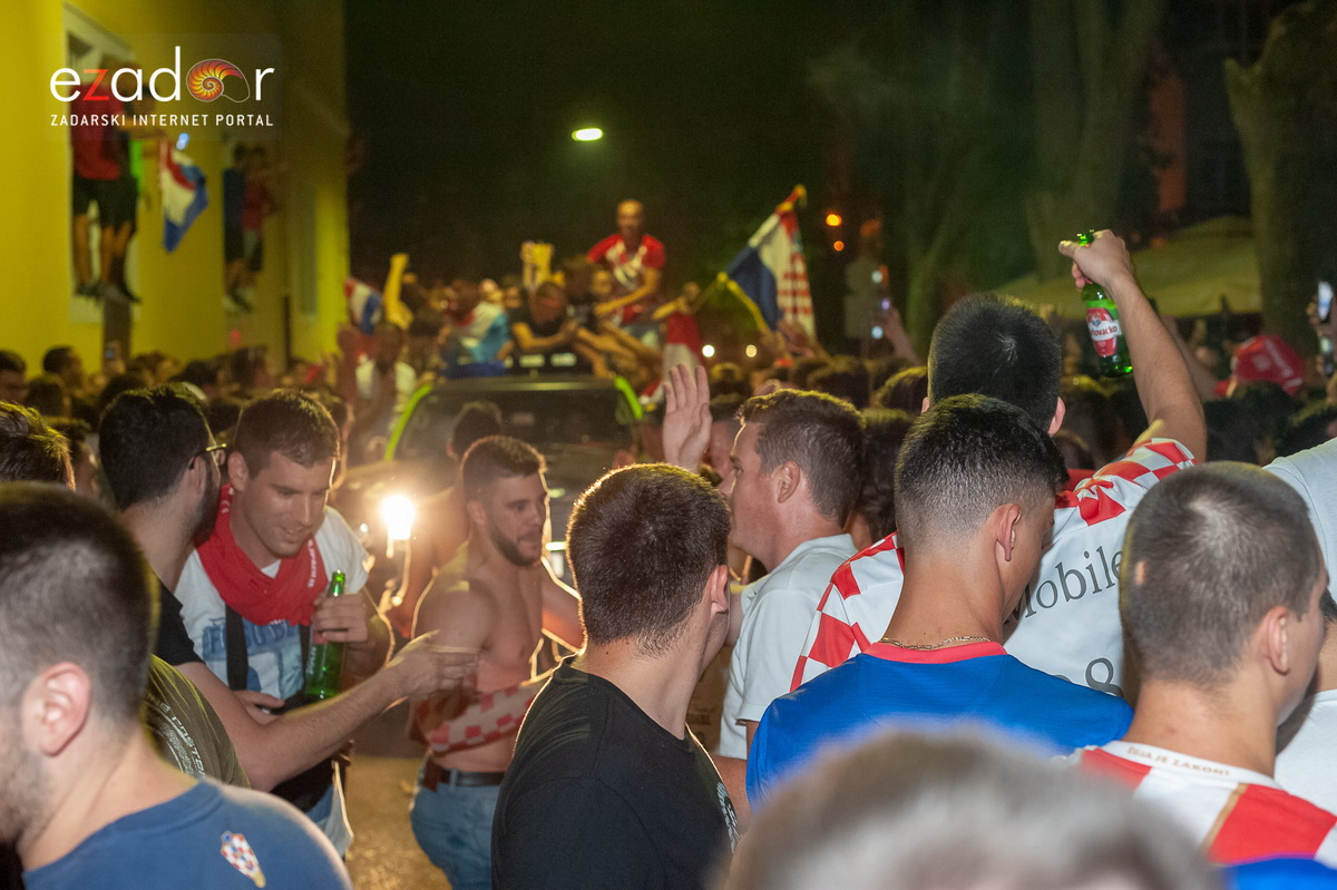 Zadar je gorio: Velika fešta nakon plasmana Vatrenih u polufinale Svjetskog prvenstva