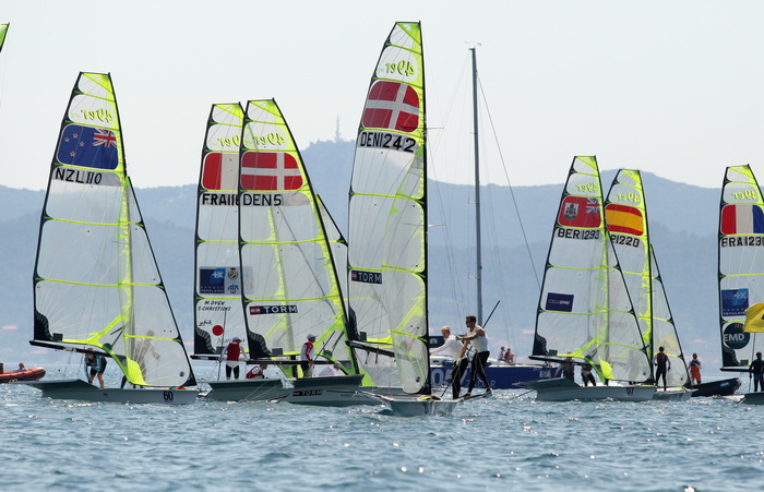 Zadar, 120512.
Danas zavrsava Svjetsko prvenstvo 49er-a u Zadru. Najbolje posade svijeta jedrile su danas u Zadarskom kanalu. Vecina ce otici kuci na kratki odmor, a potom ce se ponovno okupiti pocetkom lipnja u Velikoj Britaniji, na iducoj regati Svjetsk Zadar, 120512.
Danas zavrsava Svjetsko prvenstvo 49er-a u Zadru. Najbolje posade svijeta jedrile su danas u Zadarskom kanalu. Vecina ce otici kuci na kratki odmor, a potom ce se ponovno okupiti pocetkom lipnja u Velikoj Britaniji, na iducoj regati Svjetsk