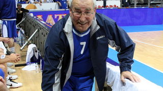 KK Zadar – Real Madrid, umirovljenje dresova 10 (Giuseppe Giergia) i 11 (Kresimir Cosic), Foto; Mladen Malik KK Zadar – Real Madrid, umirovljenje dresova 10 (Giuseppe Giergia) i 11 (Kresimir Cosic), Foto; Mladen Malik