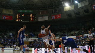 Zagreb, 150512.
KC Drazen Petrovic, Savska cesta.
Prva utakmica polufinala PH za kosarkase Cibona – Zadar.
Na fotografija: El-Amin Khalid.
Foto: Ronald Gorsic / CROPIX Zagreb, 150512.
KC Drazen Petrovic, Savska cesta.
Prva utakmica polufinala PH za kosarkase Cibona – Zadar.
Na fotografija: El-Amin Khalid.
Foto: Ronald Gorsic / CROPIX