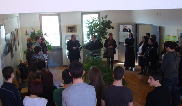 Božja i ljudska pasija, Klasična gimnazija Ivana Pavla II