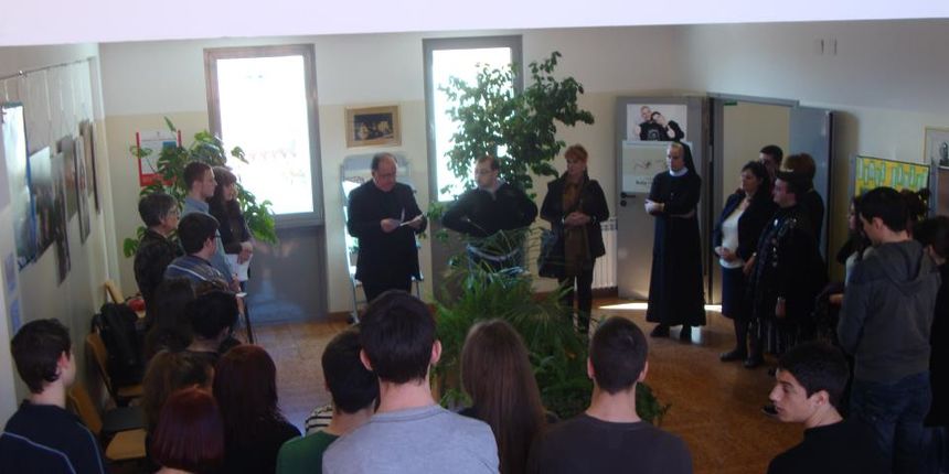 Božja i ljudska pasija, Klasična gimnazija Ivana Pavla II