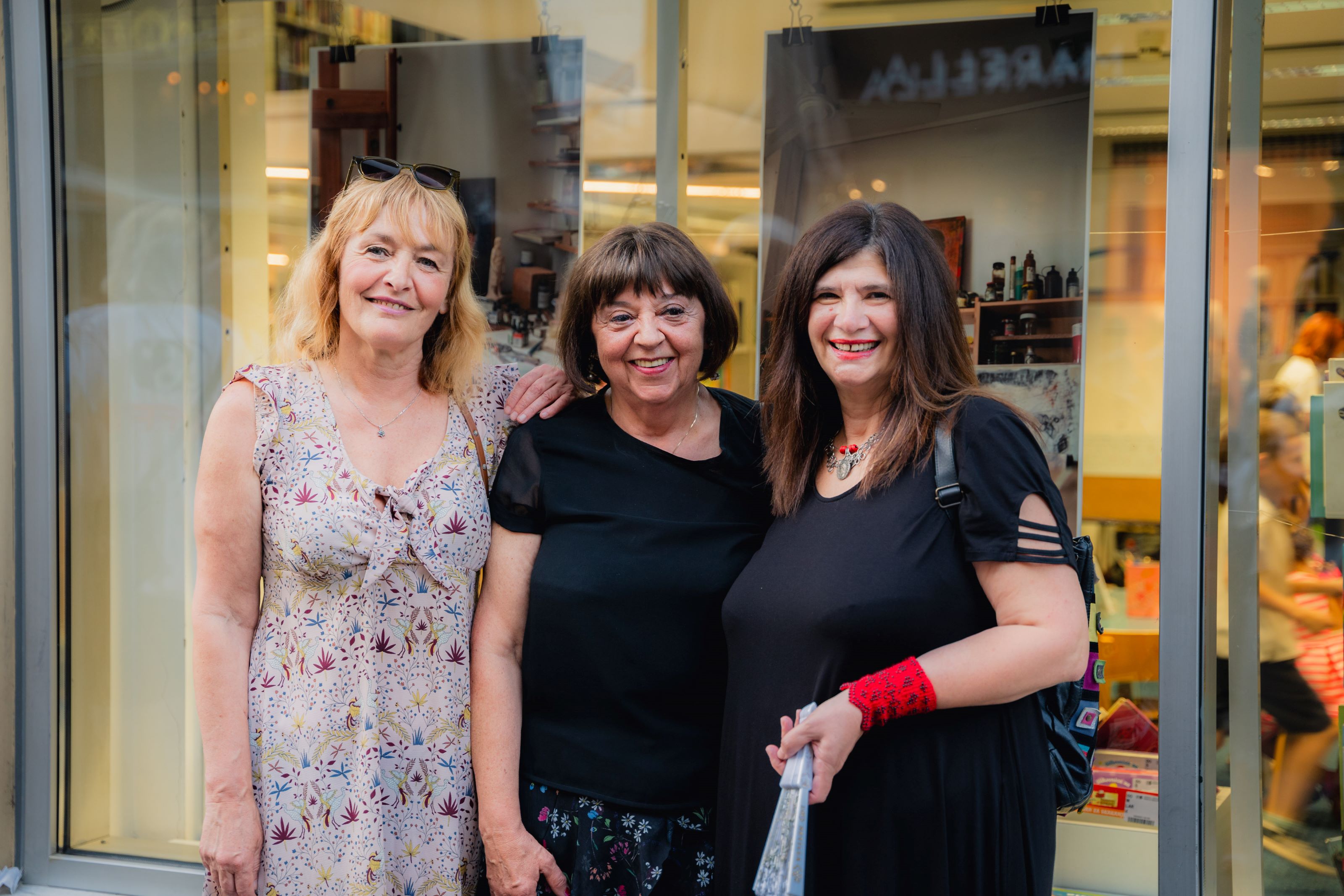 Mak Vejzović otvorio vrata očevog ateljea kroz izložbu “Atelijer” Mak Vejzović otvorio vrata očevog ateljea kroz izložbu “Atelijer”