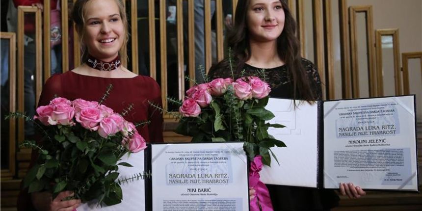 Image 380599 (auto) Image 380599 (auto)