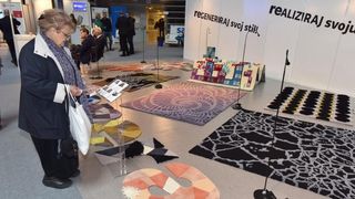 Image 380621 (auto) Image 380621 (auto)