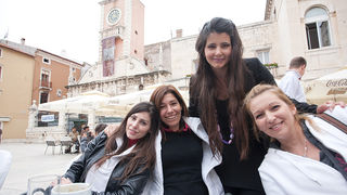 Top model Lorena Dias Terezinho i njena sestra Mara Dias, pronašle davno izgubljenu obitelj u Bibinjama, foto: Leo Banić Top model Lorena Dias Terezinho i njena sestra Mara Dias, pronašle davno izgubljenu obitelj u Bibinjama, foto: Leo Banić