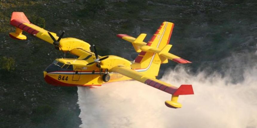Canadair i Airtractor u akcijama gašenja požara, Foto: Dusko Jaramaz/PIXSELL Canadair i Airtractor u akcijama gašenja požara, Foto: Dusko Jaramaz/PIXSELL