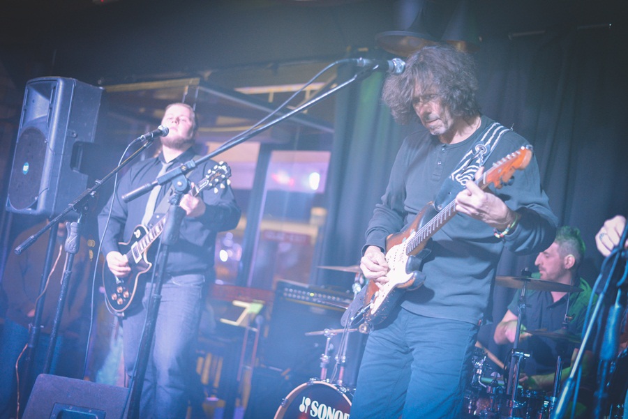 Jurica Pađen & Aerodrom u Maraschino baru; foto Iva Perinčić Jurica Pađen & Aerodrom u Maraschino baru; foto Iva Perinčić