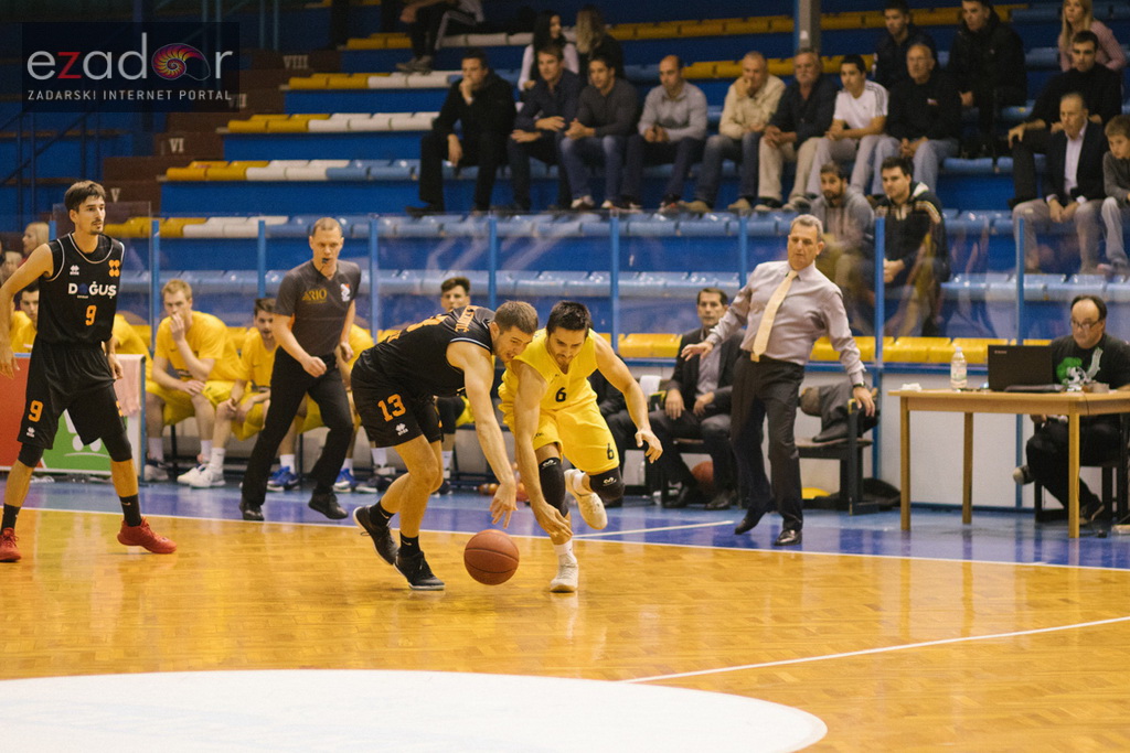 HT Premijer liga, 3. kolo: KK Jazine Arbanasi – GKK Šibenik 36-72 HT Premijer liga, 3. kolo: KK Jazine Arbanasi – GKK Šibenik 36-72