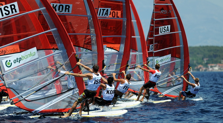 Zadar, 080711.
Svjetsko juniorsko prvenstvo u jedrenju 07.-15.srpnja 2011.
ISAF 2011.
U organizaciji jedrlicarskog kluba Uskok iz Zadra odrzava se svjetsko juniorsko prvenstvo u jedrenju za klase SL 16, 420, 29er, Laser i RS-X. Na prvenstvu se natjece 350 Zadar, 080711.
Svjetsko juniorsko prvenstvo u jedrenju 07.-15.srpnja 2011.
ISAF 2011.
U organizaciji jedrlicarskog kluba Uskok iz Zadra odrzava se svjetsko juniorsko prvenstvo u jedrenju za klase SL 16, 420, 29er, Laser i RS-X. Na prvenstvu se natjece 350