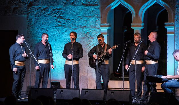 Klapa Contra nastupila u Pagu