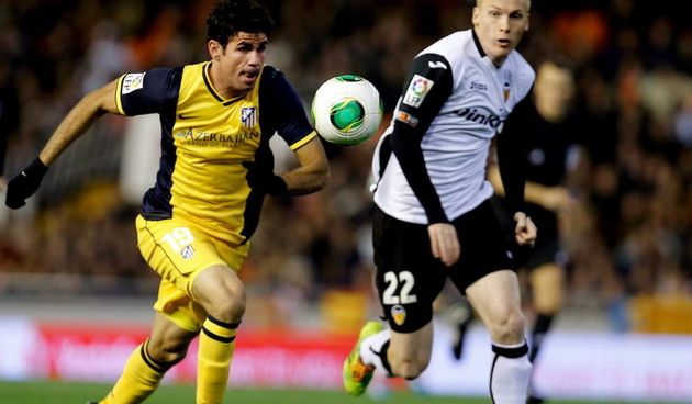 Diego Costa i Jeremy Mathieu, foto: mundodeportivo.com