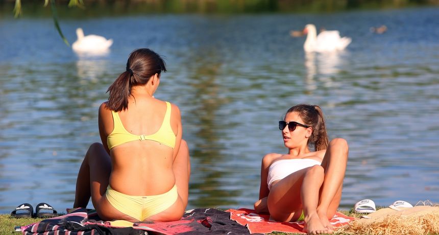 ljeto, zgodne djevojke, sunčanje ljeto, zgodne djevojke, sunčanje