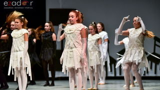 Predstava “Odgojoj” Plesne udruge Gesta u HNK Zadar