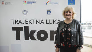 Ministar Oleg Butković potpisao ugovore za izgradnju trajektne luke Tkon i sanaciju luka Turanj, Mandre i Petrčane Ministar Oleg Butković potpisao ugovore za izgradnju trajektne luke Tkon i sanaciju luka Turanj, Mandre i Petrčane