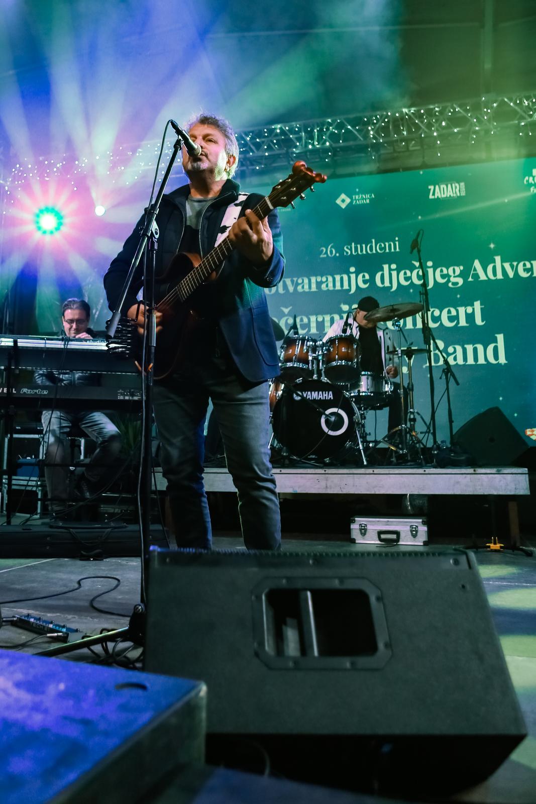 Koncertom grupe Dalmatino otveron Advent u Zadru 2022. Koncertom grupe Dalmatino otveron Advent u Zadru 2022.