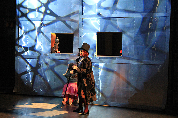 “Drago Č. i tvornica čokolade” u novoj zgradi Kazališta lutaka, Foto: Leo Banić “Drago Č. i tvornica čokolade” u novoj zgradi Kazališta lutaka, Foto: Leo Banić