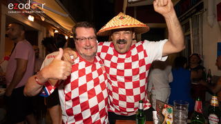 Čudesna noć: Velika fešta ulicama Zadra nakon plasmana Vatrenih u finale SP Čudesna noć: Velika fešta ulicama Zadra nakon plasmana Vatrenih u finale SP