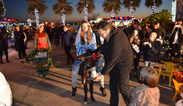 Advent na Viru: Sveta Luce razveselila virske mališane, upaljena treća adventska svijeća