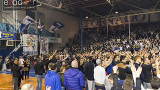 Humanitarno gledanje utakmice Zadar-Cibona (85-84) u Jazinama Humanitarno gledanje utakmice Zadar-Cibona (85-84) u Jazinama