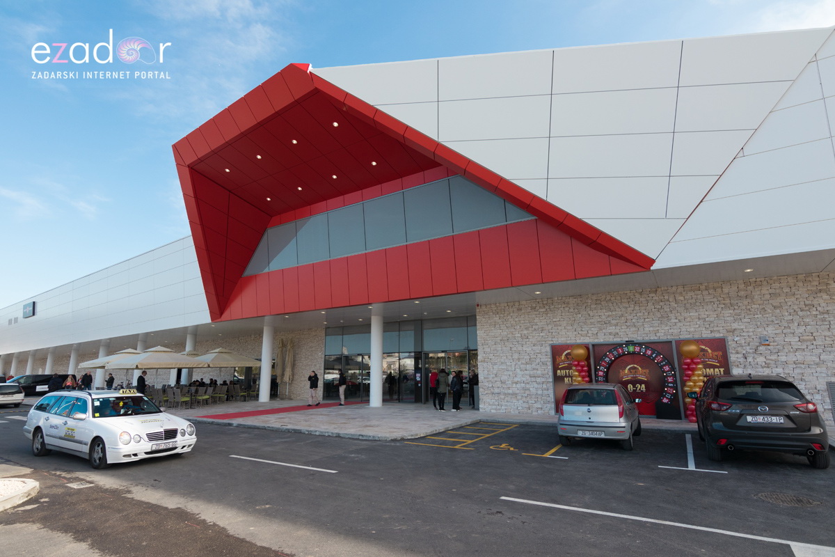 Svečano otvoren novi dio trgovinskog centra Supernova Zadar