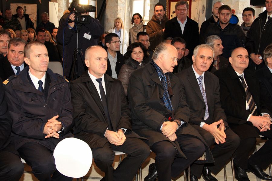 Kneževa palača: Izložba “Tragovi prošlosti na vratima sadašnjosti” Kneževa palača: Izložba “Tragovi prošlosti na vratima sadašnjosti”