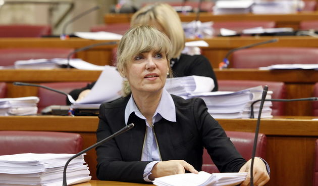 Zagreb, 101212.
Sabor.
Hrvatski sabor nastavio sjednicu raspravom o Strategiji razvoja pravosudja do 2013. do 2018. godine.
Na fotografiji: Ingrid Anticevic Marinovic.
Foto: Davor Pongracic / CROPIX