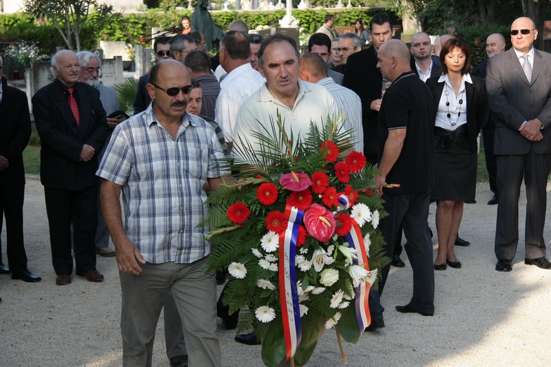 Image 1054187 (auto)