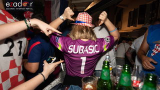 Čudesna noć: Velika fešta ulicama Zadra nakon plasmana Vatrenih u finale SP Čudesna noć: Velika fešta ulicama Zadra nakon plasmana Vatrenih u finale SP