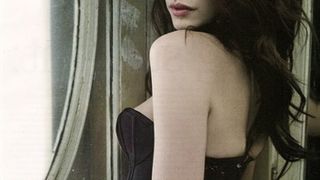 Anne Hathaway navukla korzet i snimila seksipilan editorijal (Index.hr) Anne Hathaway navukla korzet i snimila seksipilan editorijal (Index.hr)