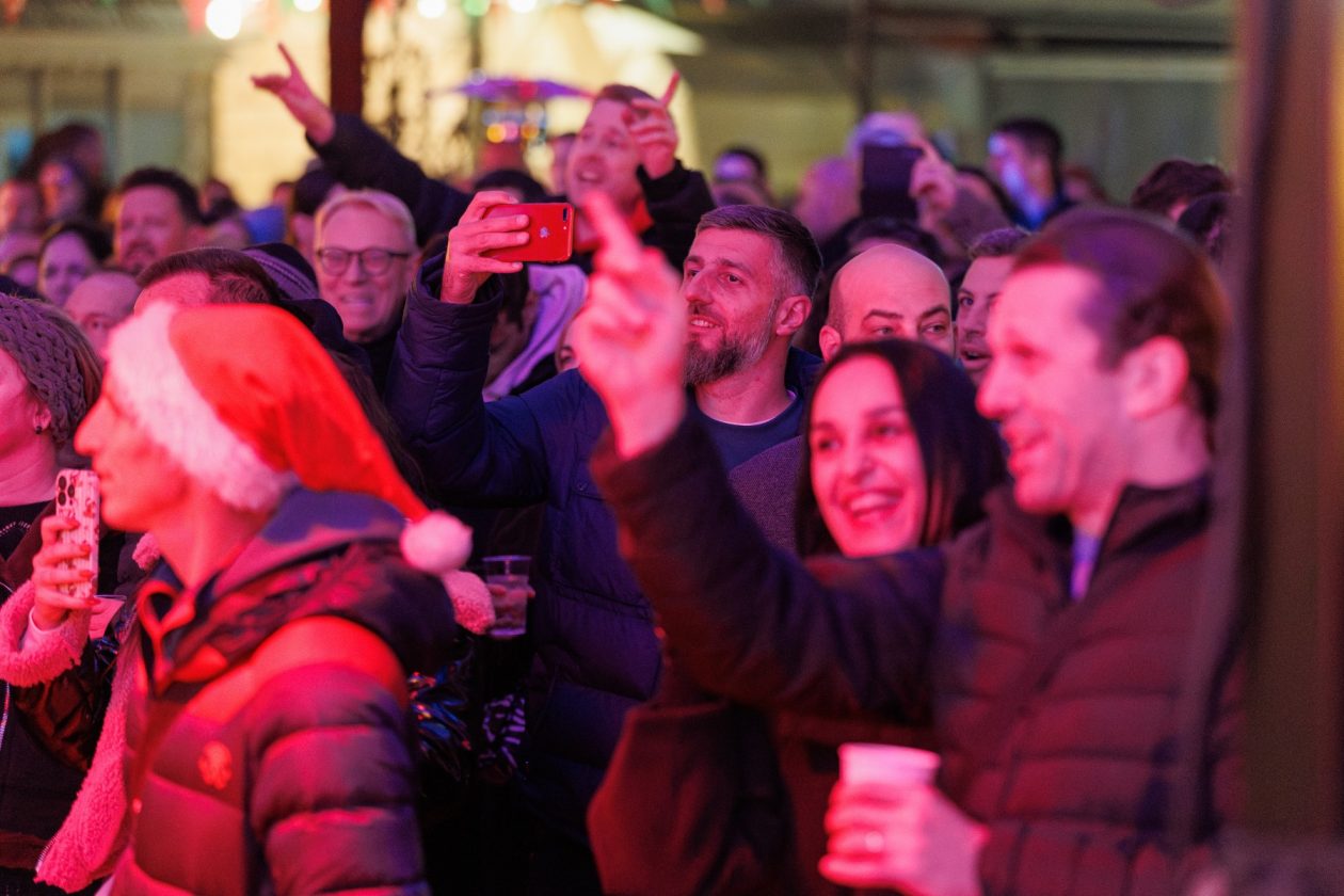 Gustafi @ Božićni gramofon