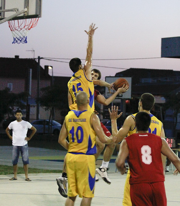 Ljetna liga: KK Sabunjar – KK Maraska park, Foto: K. Orlic Ljetna liga: KK Sabunjar – KK Maraska park, Foto: K. Orlic